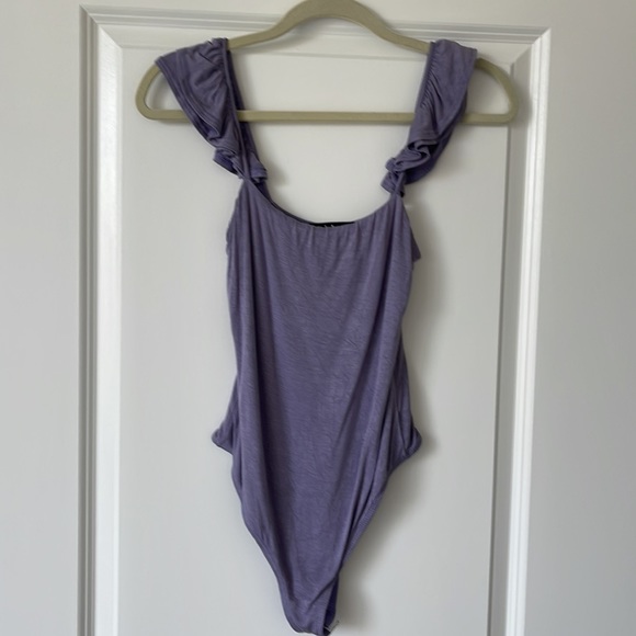 Lulus lilac bodysuit - Picture 4 of 7